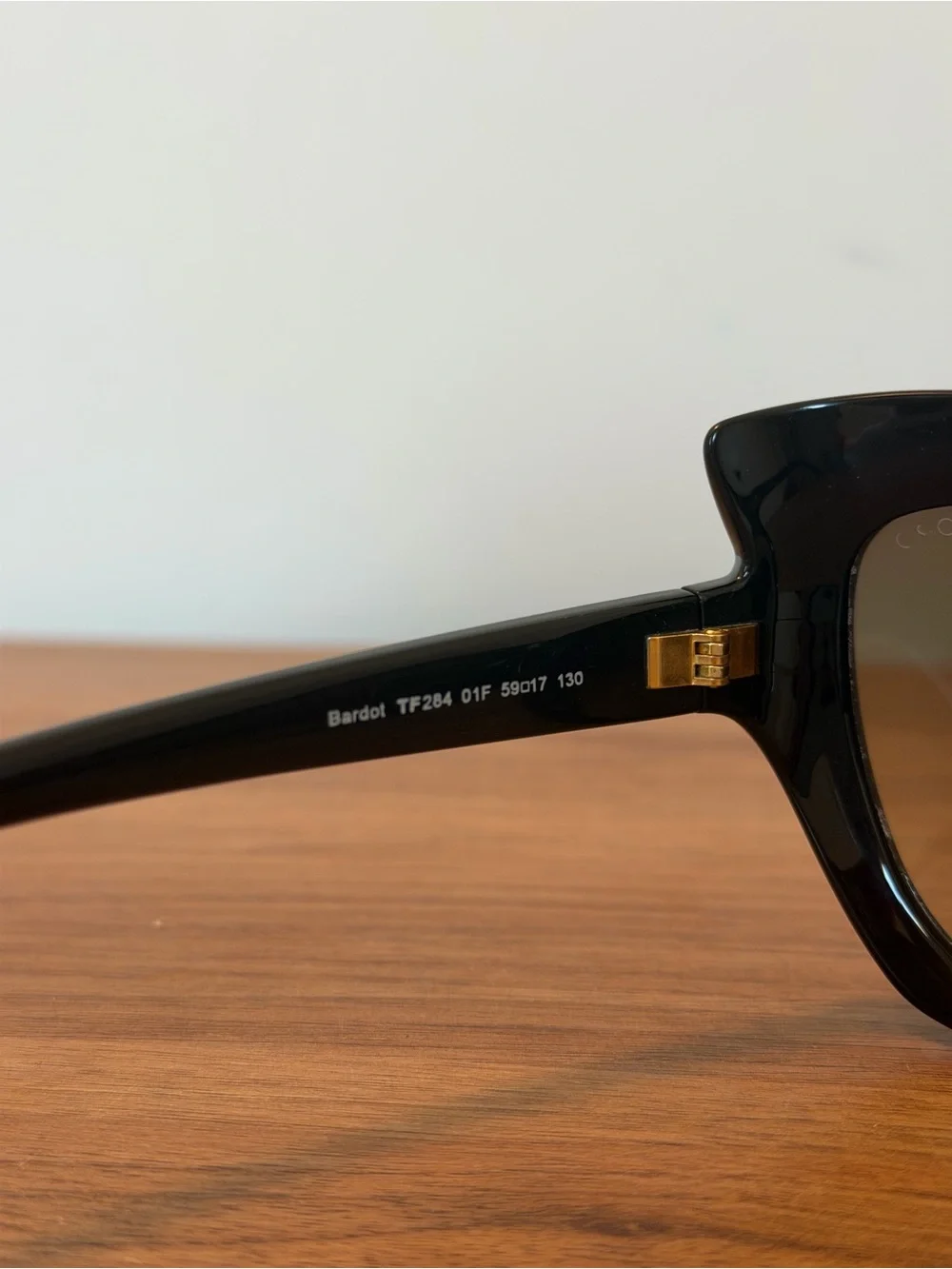 Tom Ford AUTHENTIC Black Oversized Cat-Eye Sunglasses